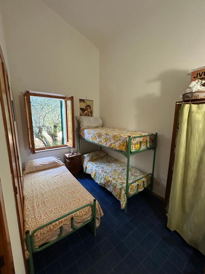 Domo Austinu - Abbasanta Villa Buitenkant foto
